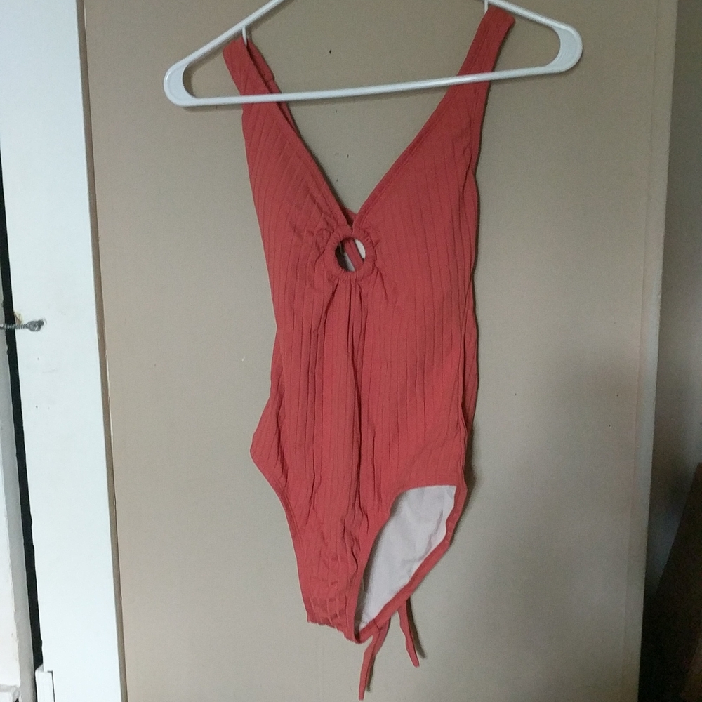Kona sol bathing suit size small